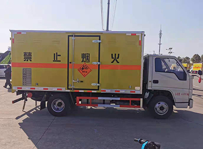 崂山爆破器材运输车